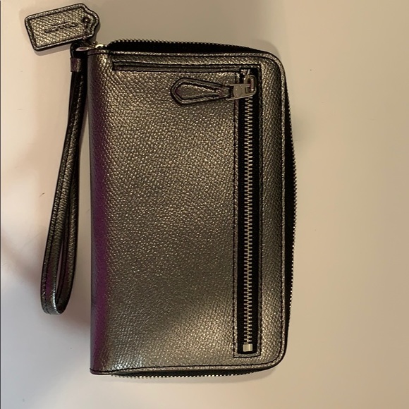 Coach Dahlia Universal Phone Wristlet Wallet - Picture 3 of 3